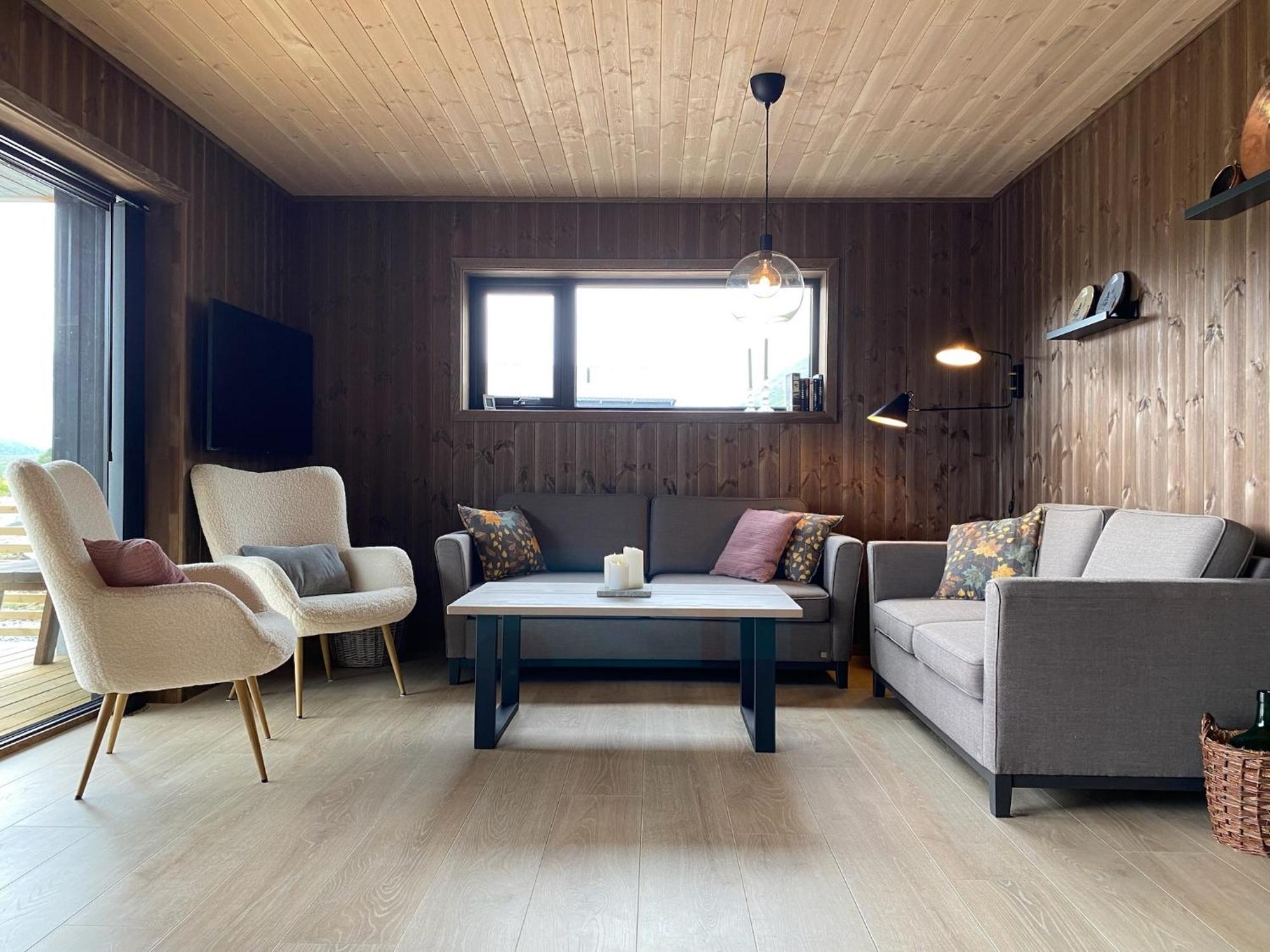 Ladebua Holiday home *